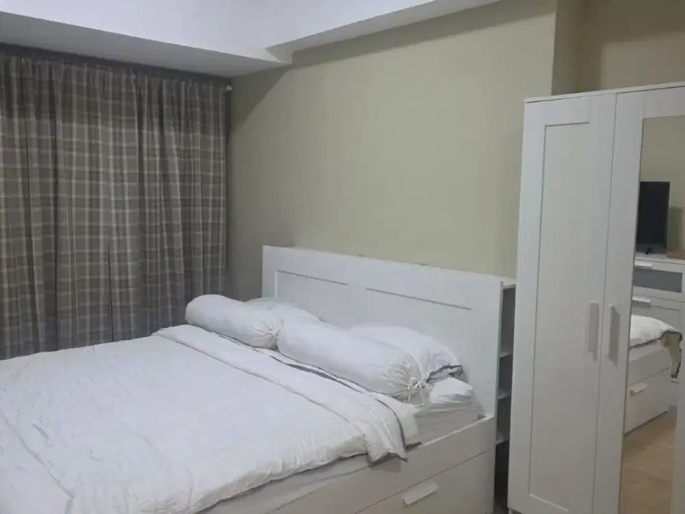 Studio Furnished Apartemen Seasons City - Jakarta Barat