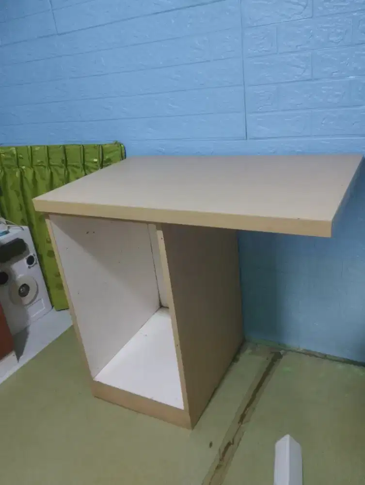 Dijual meja kayu