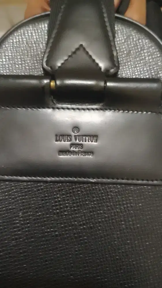 messenger bag  louis Vuitton
