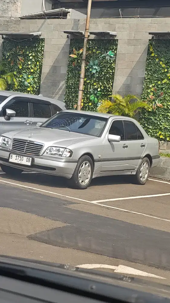 Mercedes-Benz C230 1997 Bensin