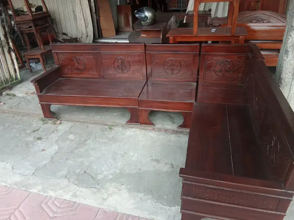 Kursi tamu kayu jati model minimalis sudut L finishing clear gloss
