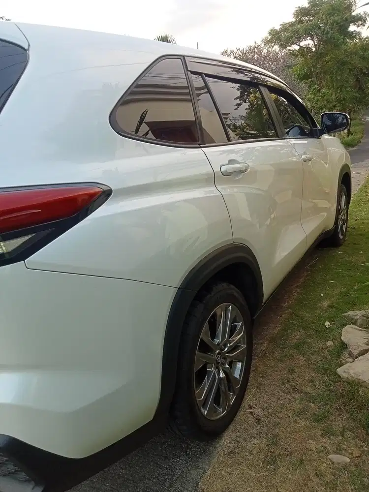 Toyota Kijang Innova 2023 Bensin