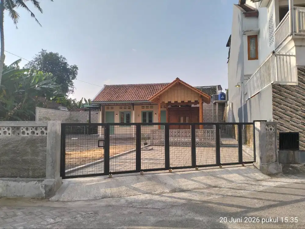 DISEWAKAN RUMAH