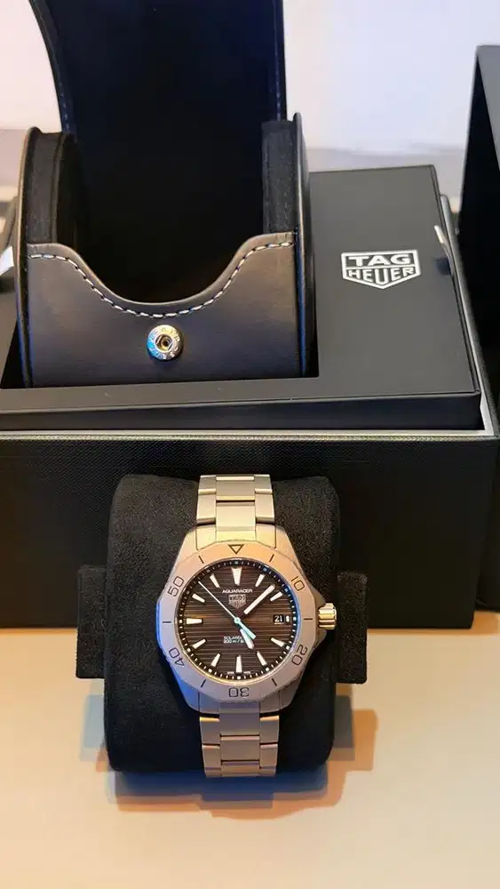 Jam tangan pria tag heuer
