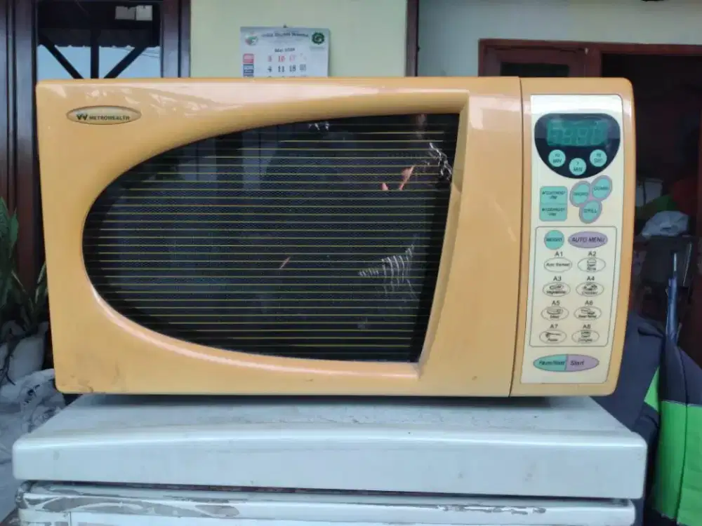 Microwafe 
Metrowealth
Model MW 1125
