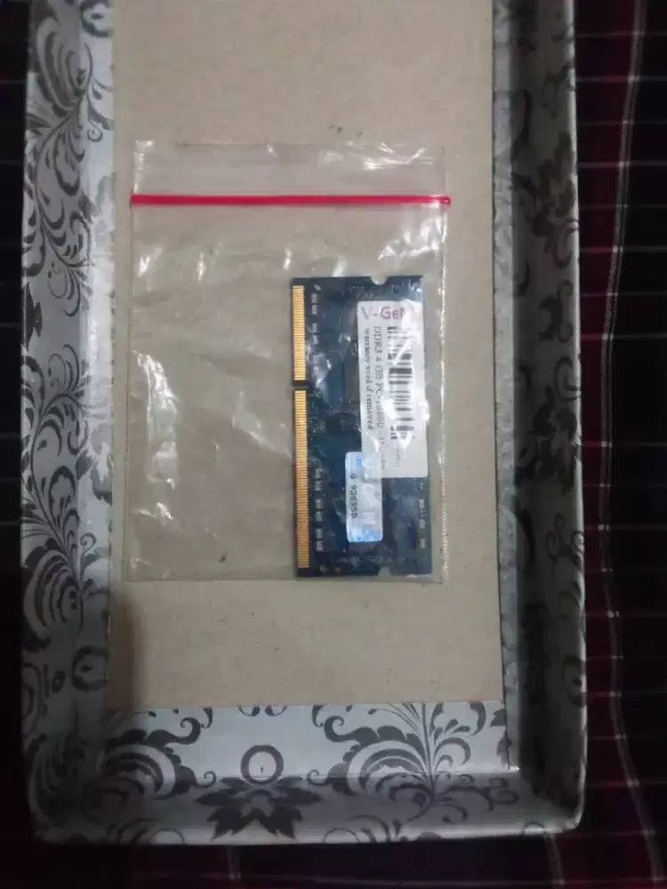 RAM laptop 4 GB ddr3, V gen