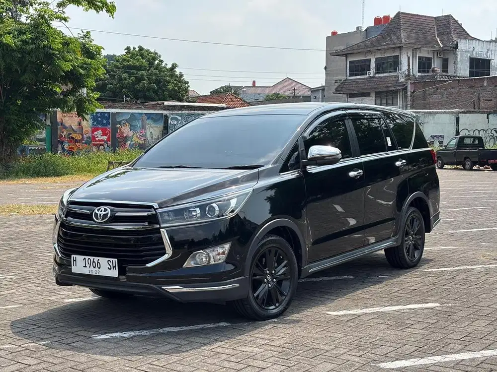 KM 10 RB AN VENTURER DIESEL MATIC TV KONSUL