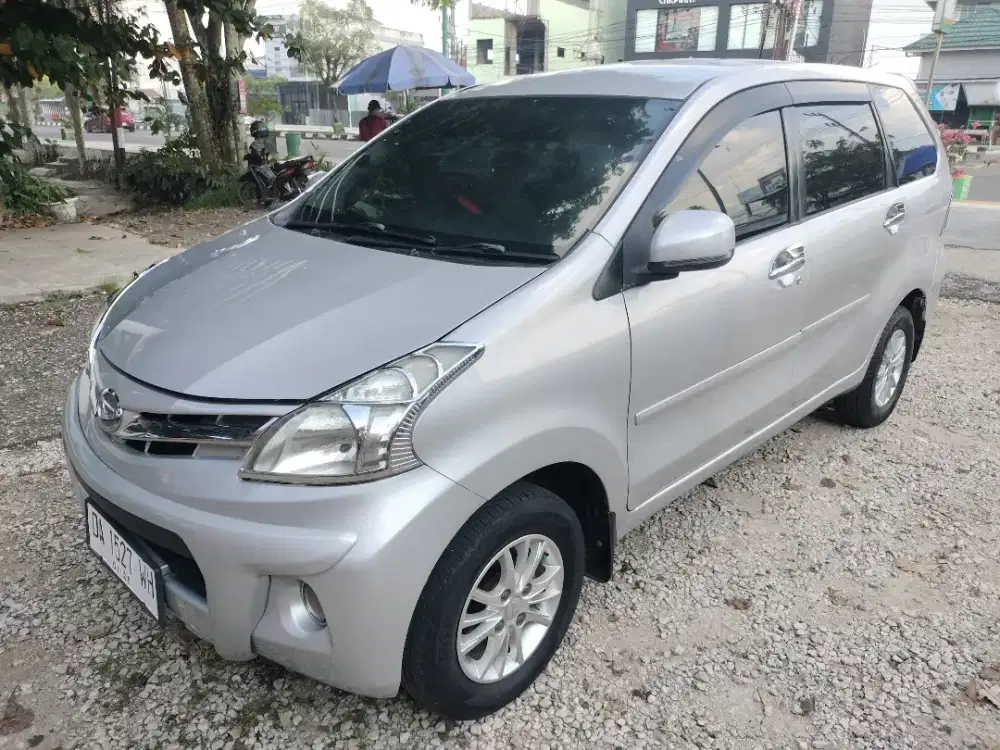 Daihatsu Xenia 1.3 Type R Sporty Tertinggi Tahun 2012 (Manual)