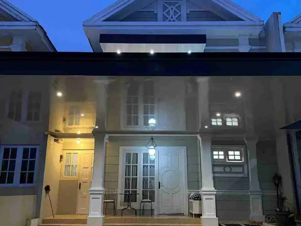 Dijual cepat Rumah 2 Lantai siap huni