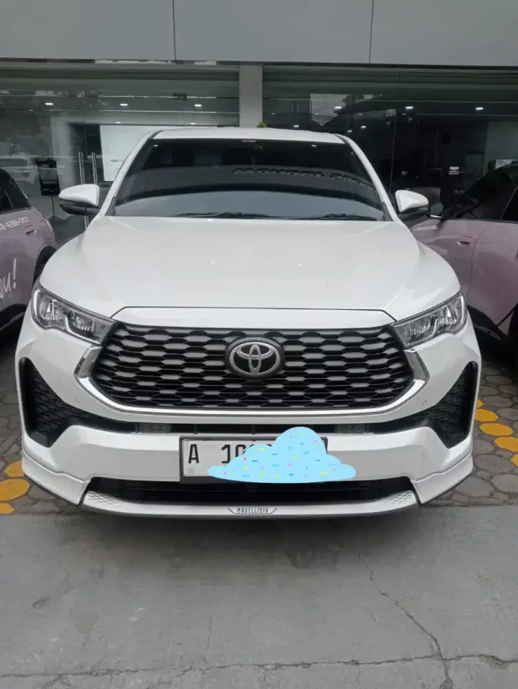 Innova Zenix V AT Modelista