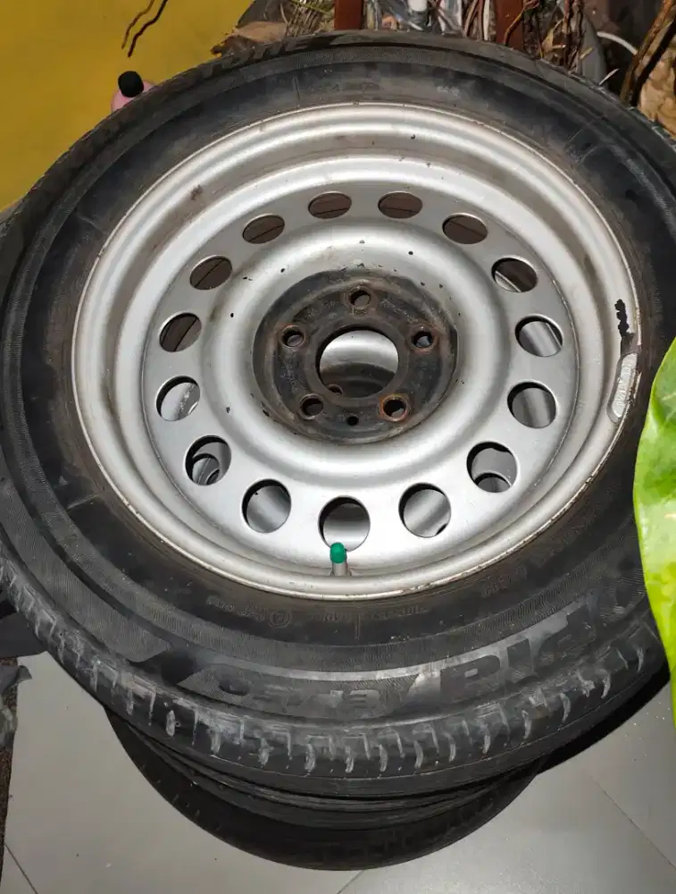 Velg Celong OEM Made in eropa R.15 Lubang 5 Cocok untuk semua mobil