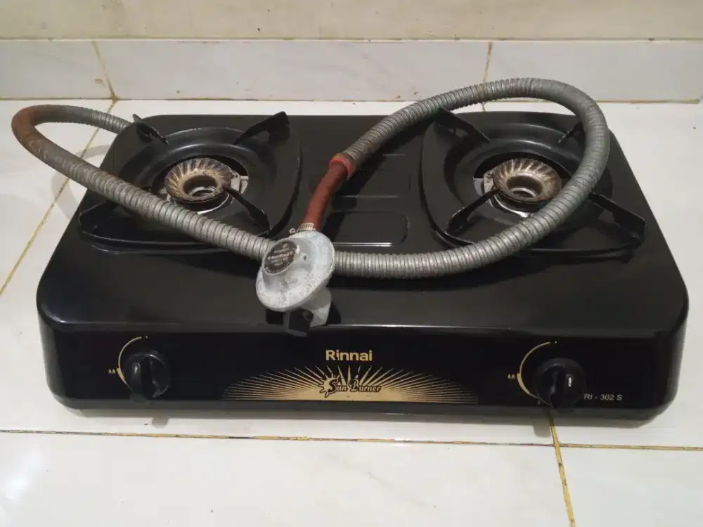 Kompor gas Rinnai 2 tungku + selang regulator