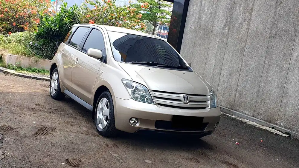 [ ANTIK LOW KM ] Toyota IST 1.5 Hatchback HB AT 2003/2004