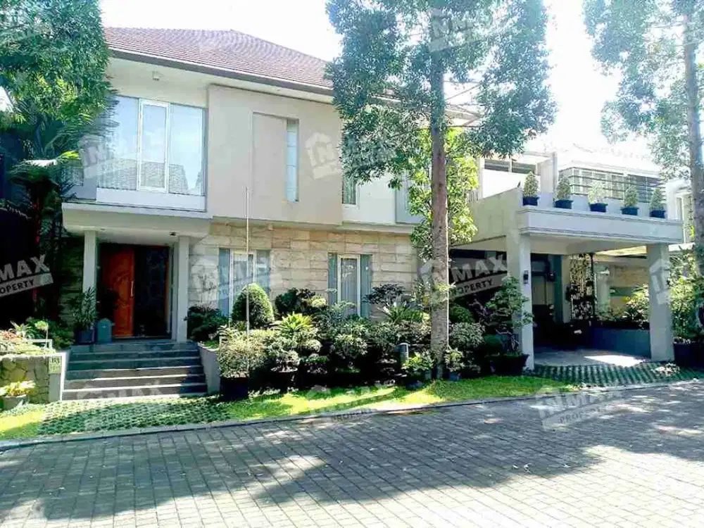 Rumah Elit Riverside Hill Top Ada Kolam Renang dan Home. Theater Dekat Harris Hotel, Sekolah Bina Bangsa SHM