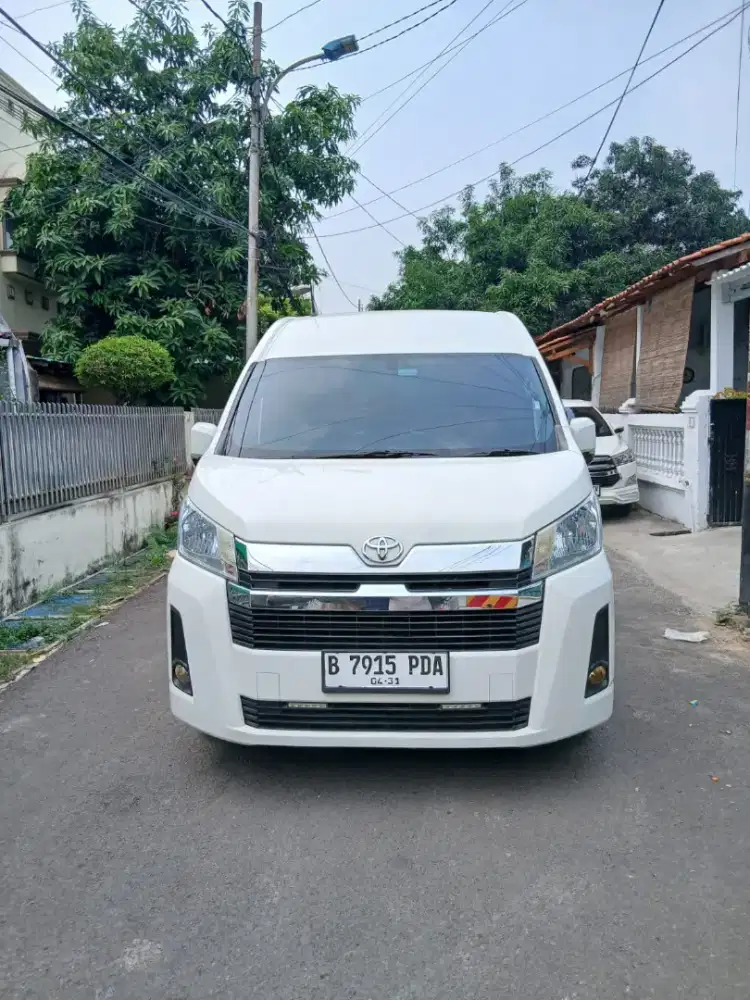 TOYOTA hiace Premio 2.8 MT 2021