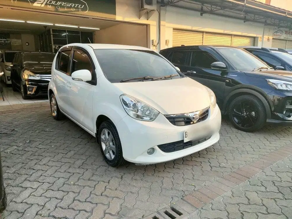 KM 80 RB SIRION 1.3 AUTOMATIC PUTIH 2013 DAIHATSU