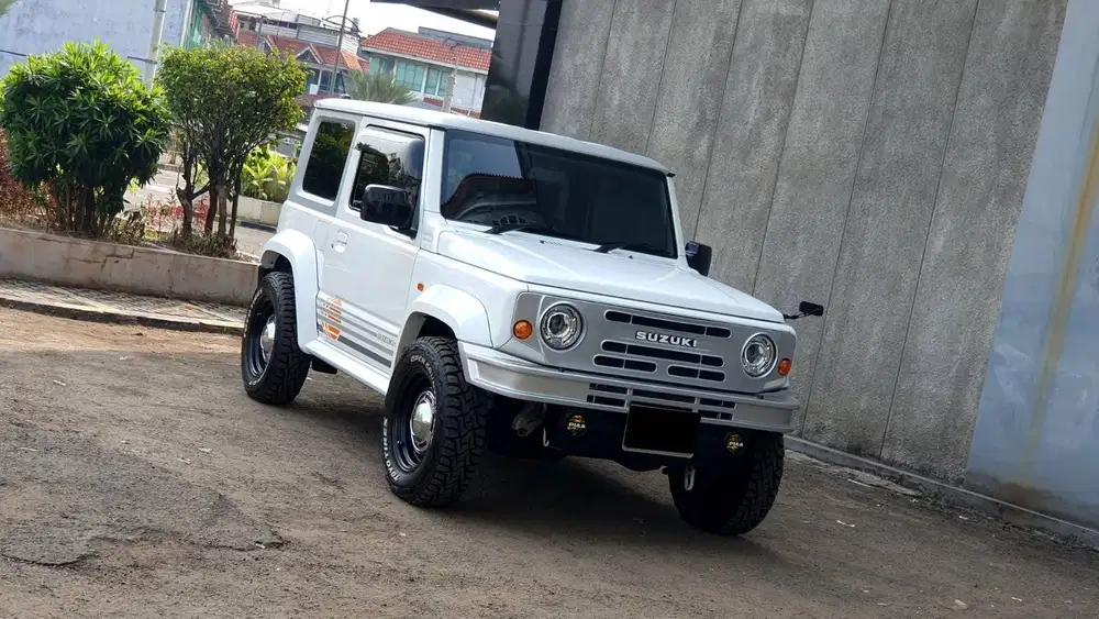 [ ANTIK LOW KM ] Suzuki Jimny 1.5 3 Door 4x4 AT 2021/2022