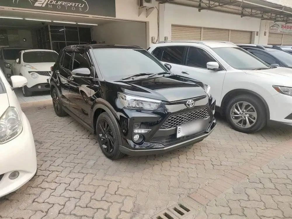 RAIZE 1.0 G TURBO 2023 HITAM AUTOMATIC UPGRADE GR TOYOTA