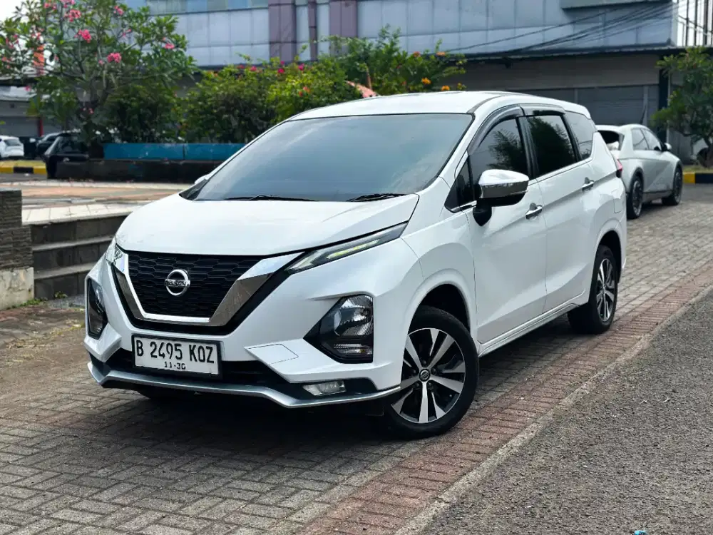 NiSSAN GRAND LIVINA VL 1.5 AT 2019 PUTIH