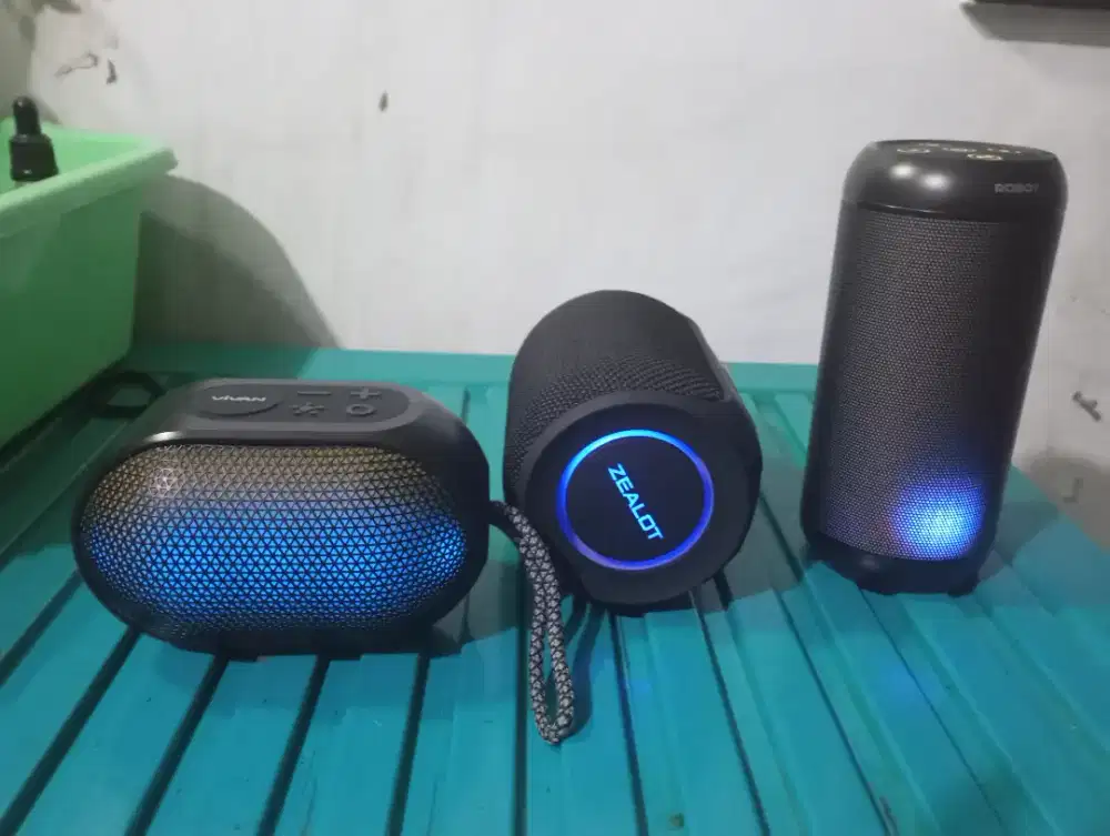 jual 3 speaker speaker bekas kondisi baik dan normal