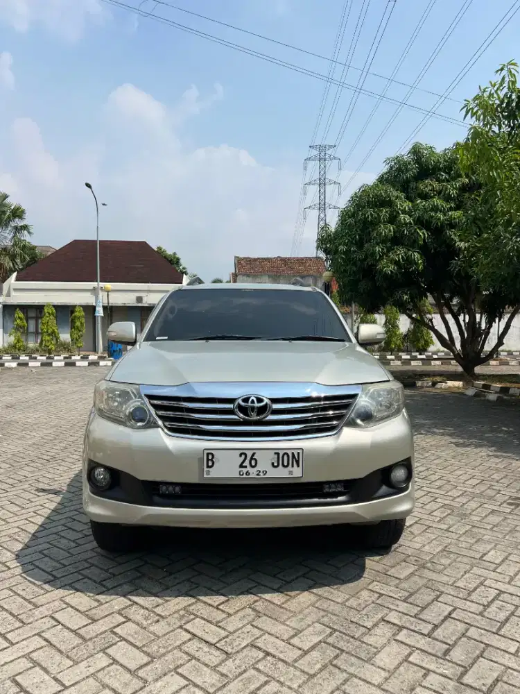 FORTUNER 2.5 G AT DISEL 2012 KOLEKSI
