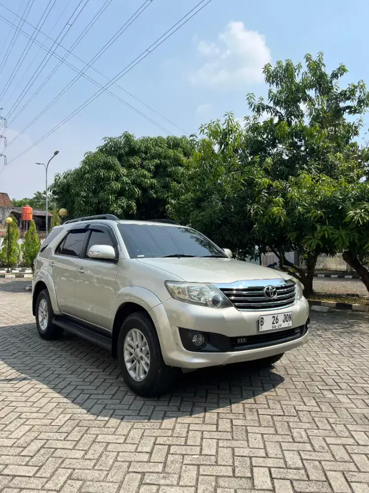 FORTUNER 2.5 G AT DISEL 2012 KOLEKSI