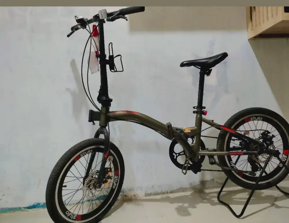 Stylo lipat  ukuran 16