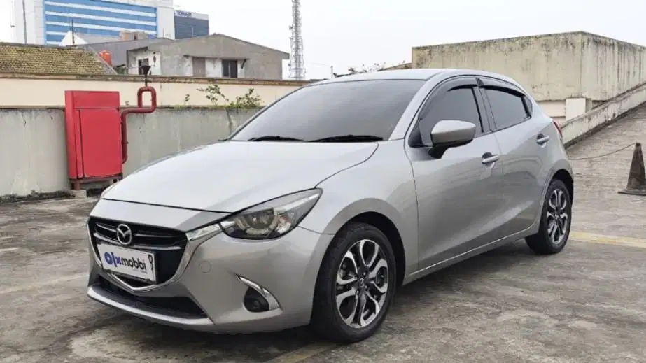 DP RENDAH Mazda 2 1.5 R Skyactiv Bensin-AT 2017 ERB