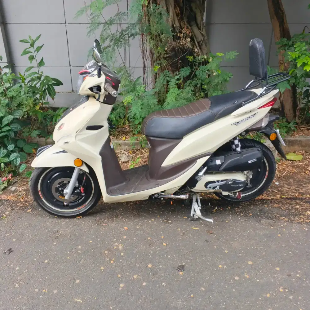 Spacy Fi 2012 Injection helm in kalcer mods