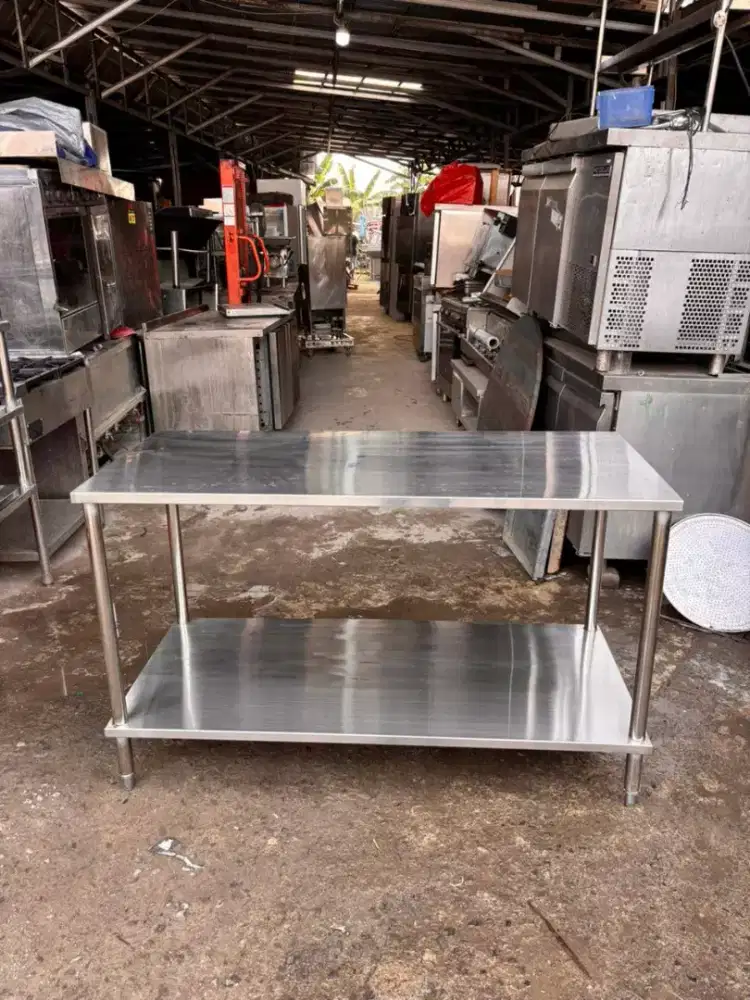 MEJA PREPARE 2 SUSUN

Ukuran 135x60x80 
Sus 304