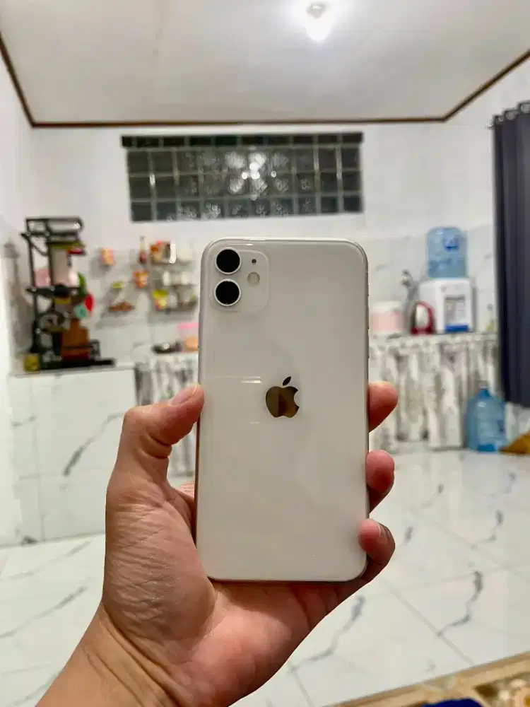 iPhone 11 ex ibox