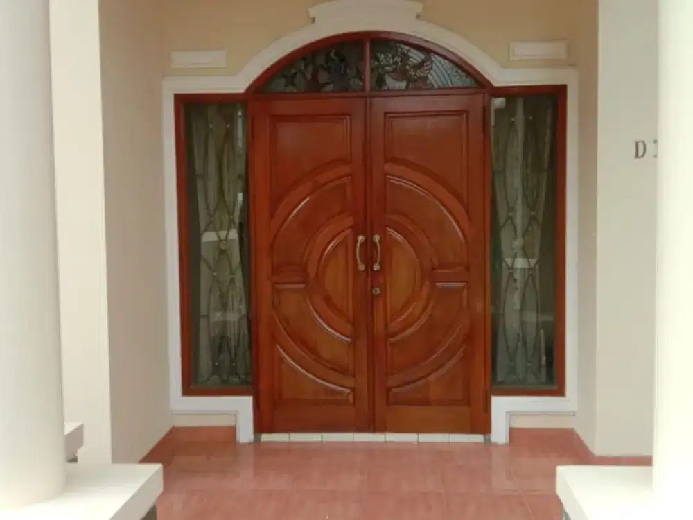 Rumah Nyaman Strategis di Istana Regency 2