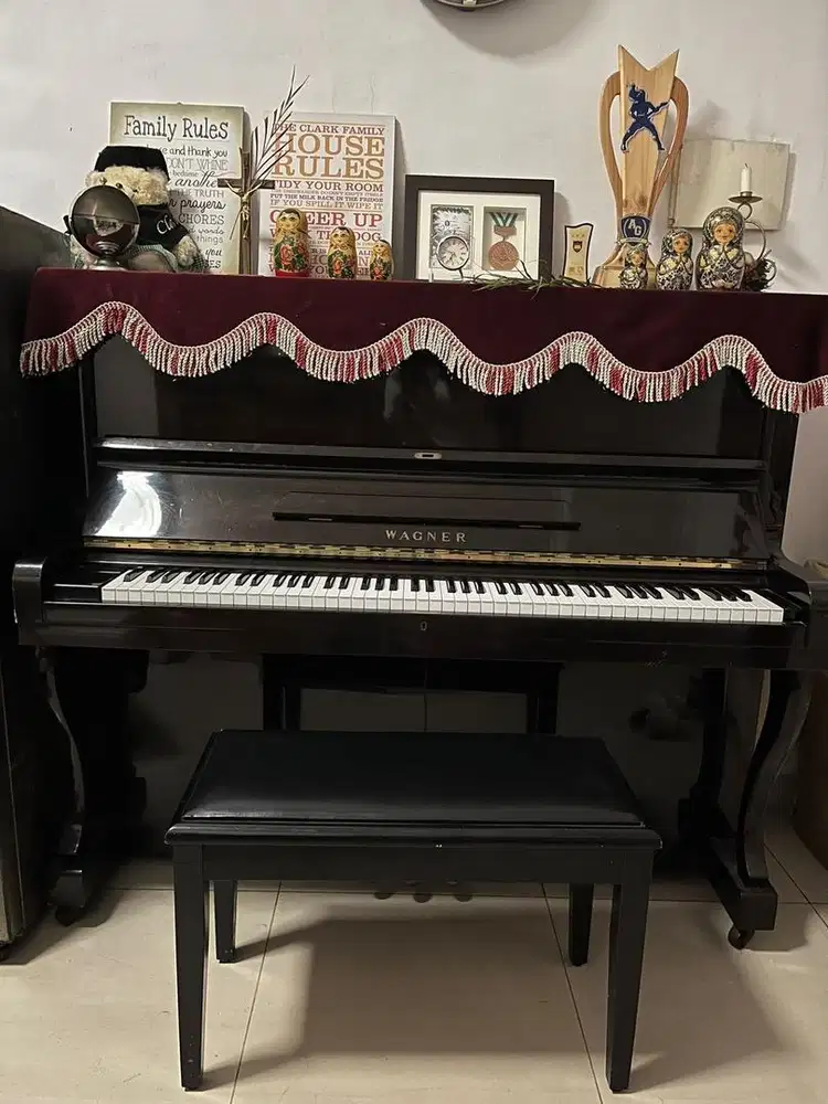 piano merek wagner