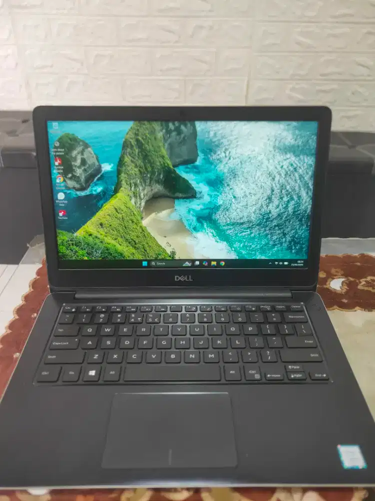 Laptop dell Vostro 5370 core i5 gen 8