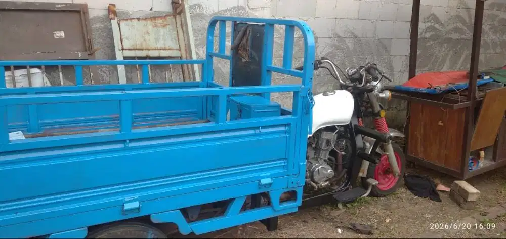 Motor Jialing bantor
