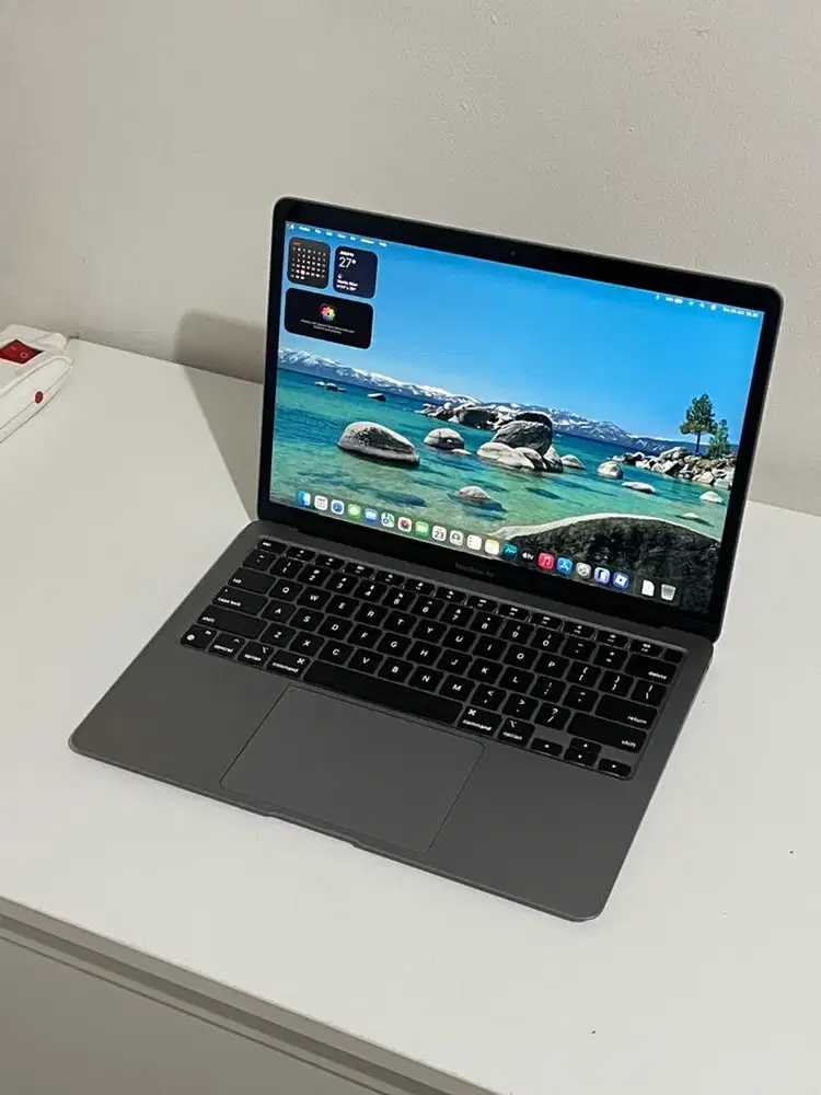MacBook Air 2020 M1 8/256