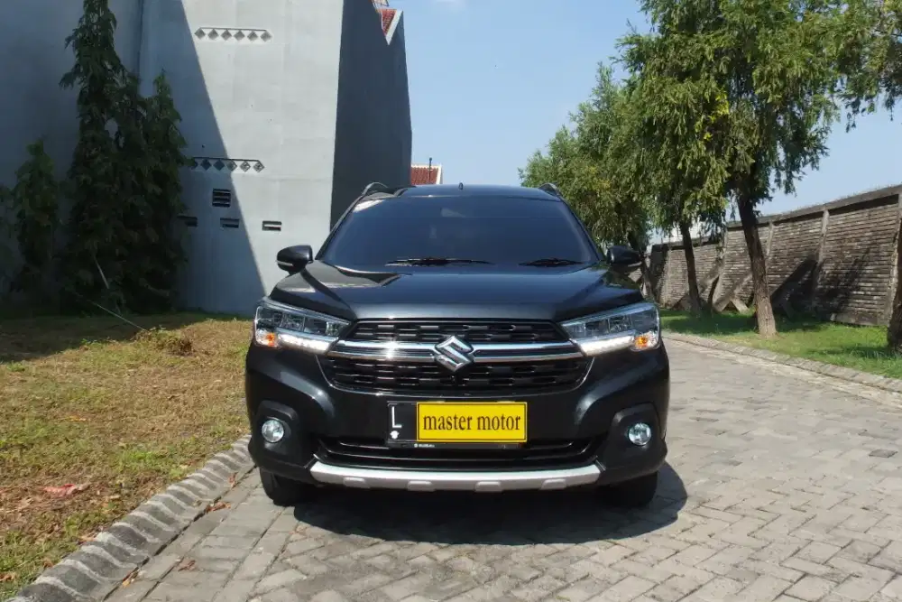 SUZUKI XL7 BETA 2022 AT HITAM