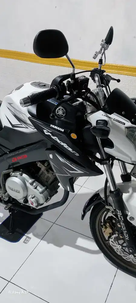 Yamaha VIXON NEW LIGHTING  spesial edition