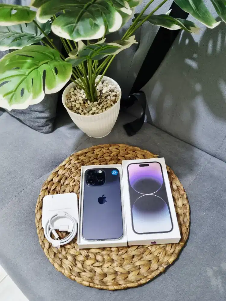iPhone 14 pro 128GB deep purple