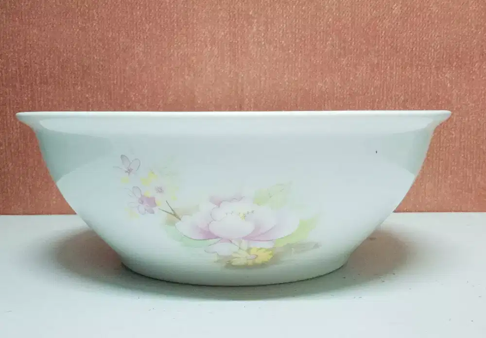 Mangkok kuah besar porcelain fine bone merek Red Roses