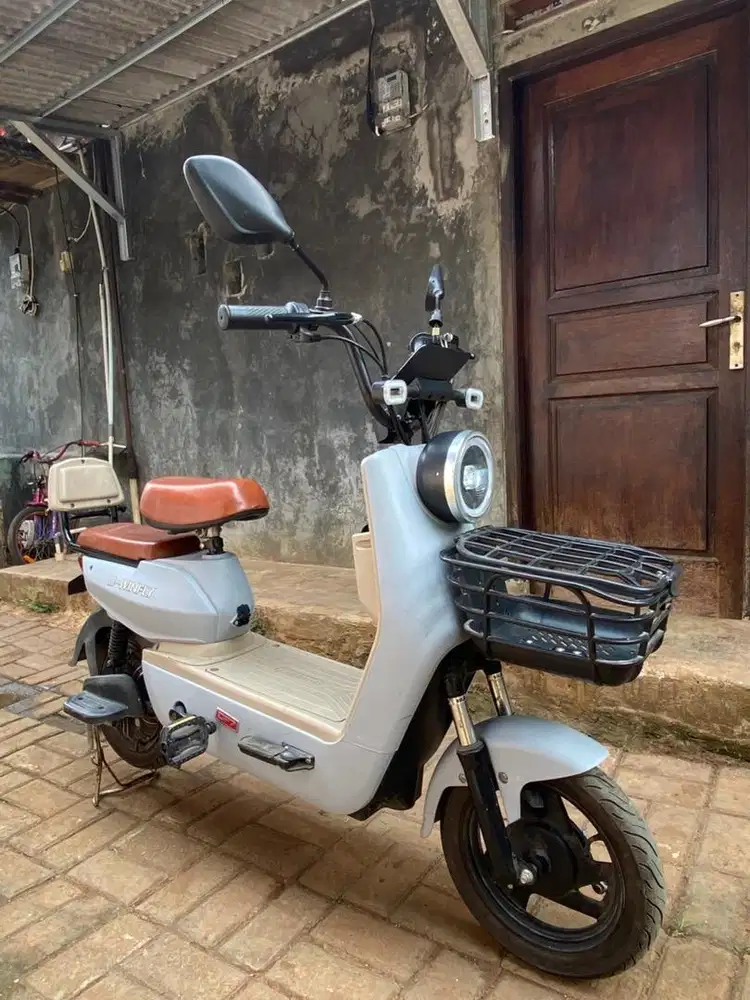 Sepeda listrik uwinfly D7F