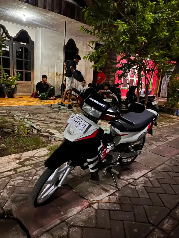 di jual cepat satria lumba 6 speed tahun 2000, siapp pakaii