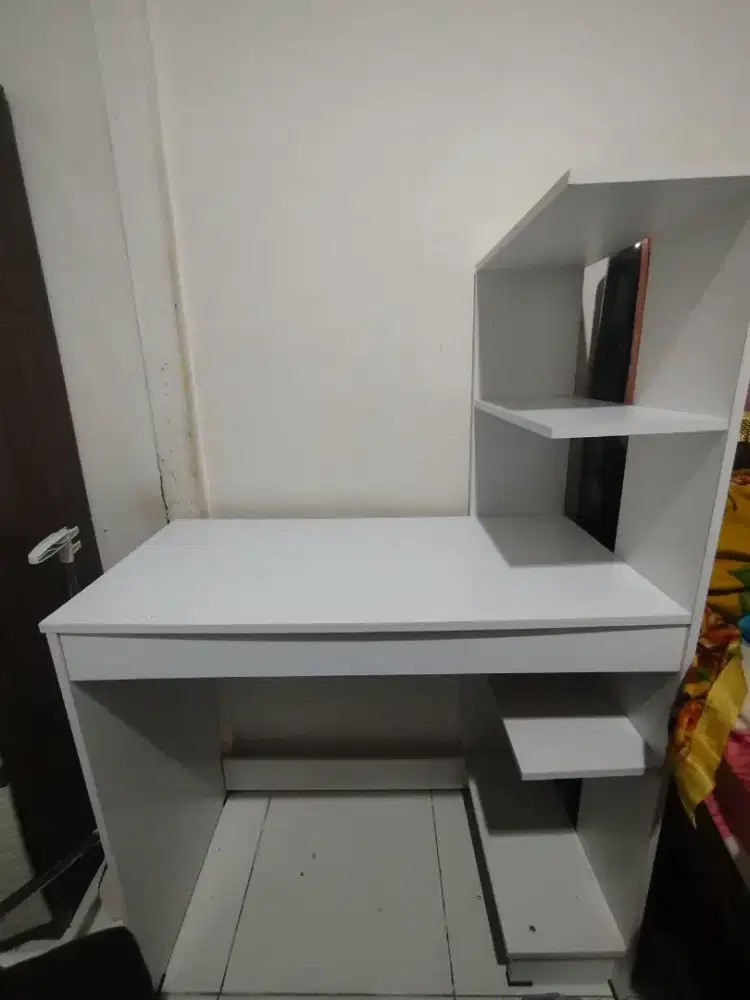 Meja Kantor / Belajar (EDISI PINDAHAN)