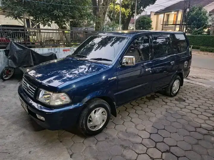Toyota Kijang 2000 Bensin
