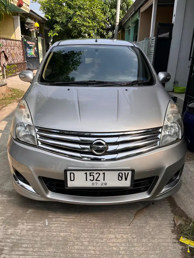 Nissan Grand livina 2013 Bensin