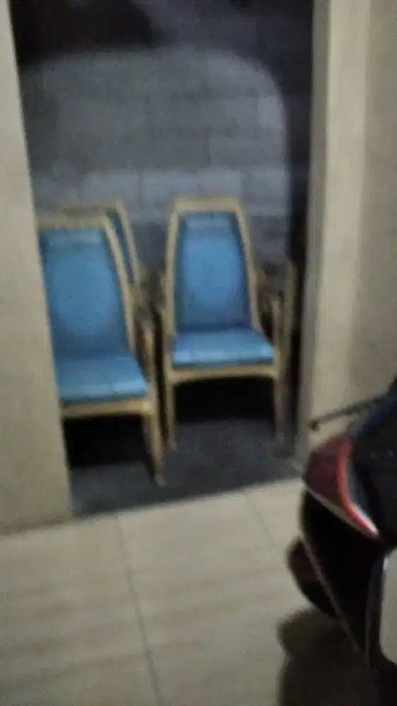 kursi meja makan