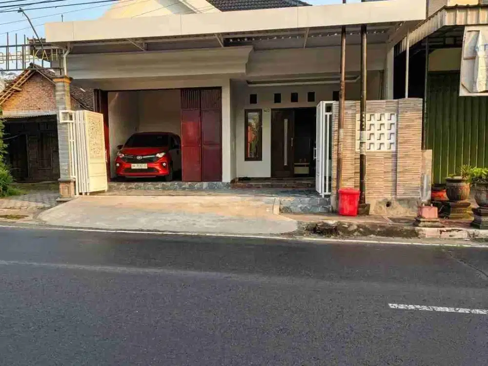 JUAL RUMAH STRATEGIS PUSAT KOTA BLITAR