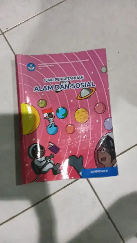 Dijual buku buku anak lengkap smua kelas 5.7.8.9 buku ada smua borong