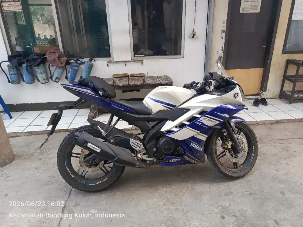 Yamaha R15 V2 2014