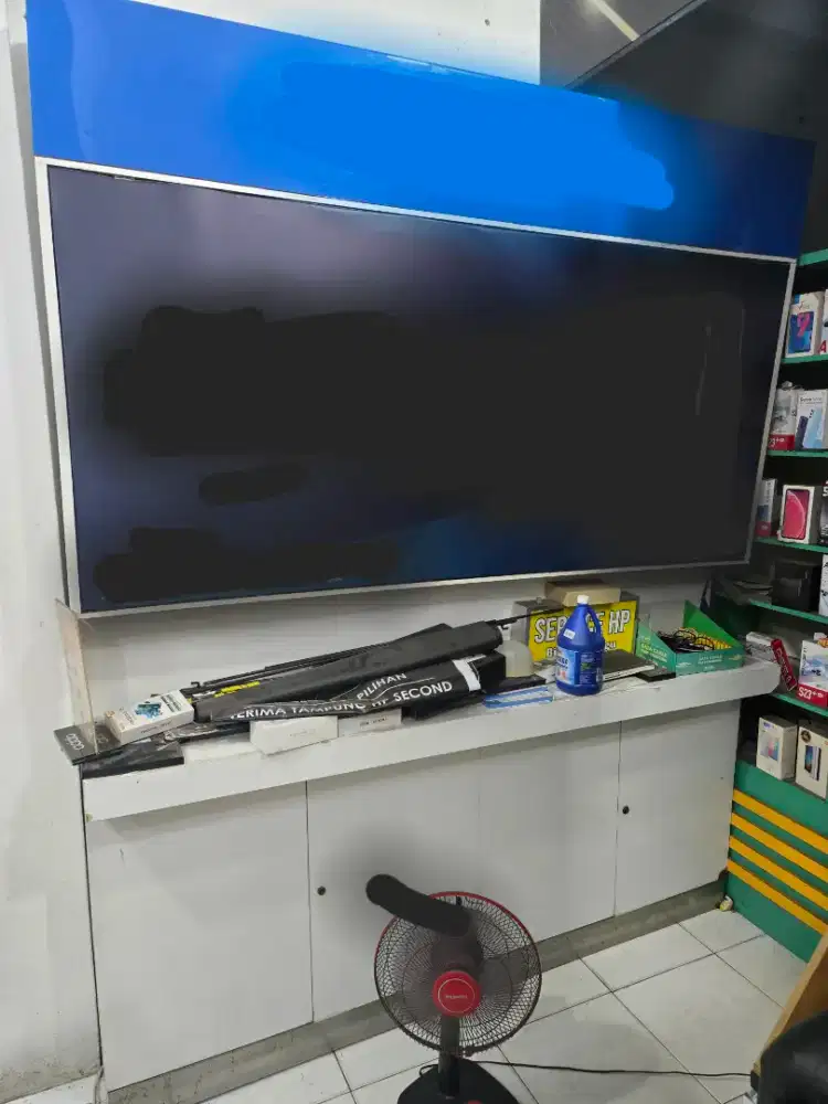 Neon box + lemari bawa nyambung 2.5x3M untuk toko ponsel